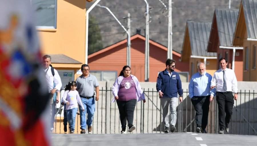 El Minvu de Montes compró 108 hectáreas en Valparaíso pese a que el plan habitacional no contemplaba adquirir terrenos en la región
