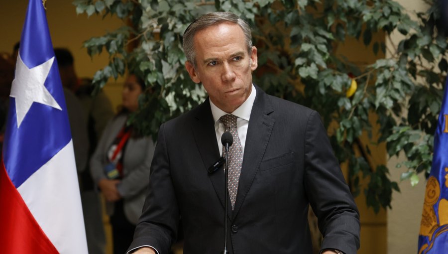 Presidente de la Cámara ve "difícil" que el plan de Reconstrucción Nacional se apruebe antes del 1 de junio