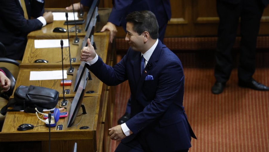 Javier Olivares se abre a respaldar el plan de Reconstrucción Nacional tras cita de su bancada con el Gobierno