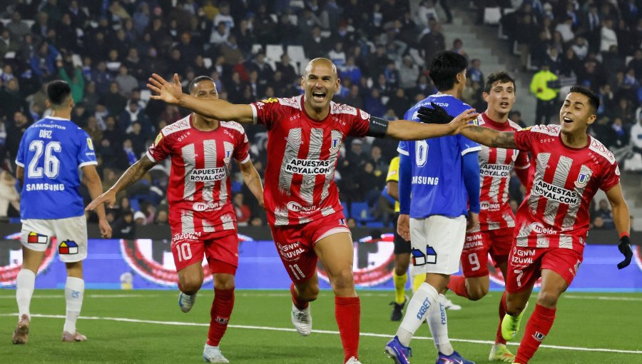 U. La Calera remontó ante la UC que dejó escapar la posibilidad de alcanzar a D. Limache en la cima de la Liga de Primera