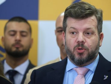 Kaiser condiciona apoyo al proyecto de Reconstrucción: Exige fin a contribuciones y claridad en recortes fiscales