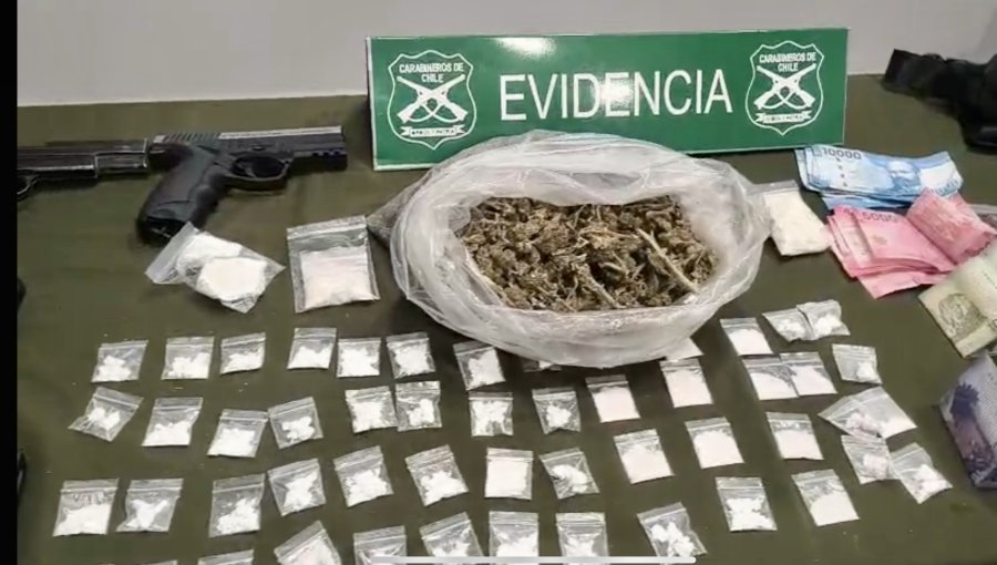 Sujeto fue detenido tras fuga en motocicleta en Quilpué: lanzó bolso con droga y fue capturado en su propio domicilio