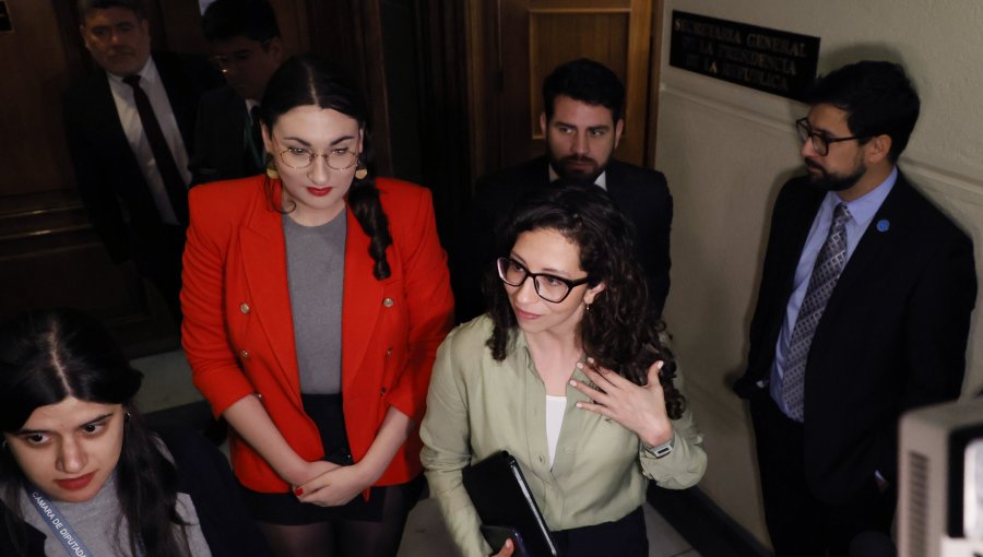 Frente Amplio se reunirá con el Gobierno el lunes en La Moneda para abordar el proyecto de Reconstrucción