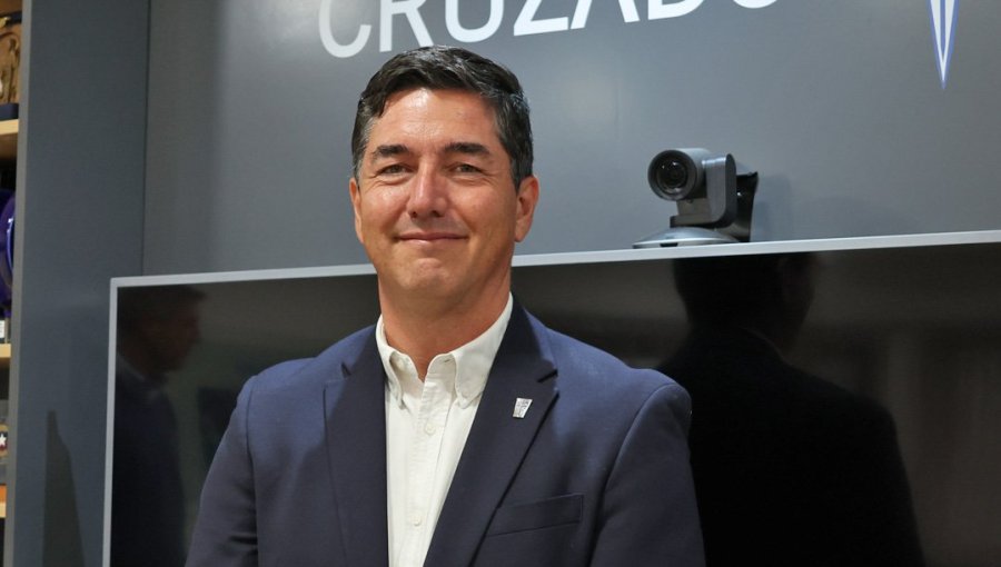 Nuevo presidente de Cruzados traza objetivos deportivos de la UC y entrega un espaldarazo a Buljubasich