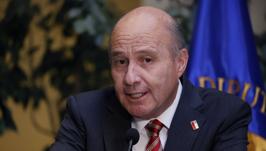 Quiroz espera que proyecto de Reconstrucción sea recordado como "un antes y un después" en materia de crecimiento y generación de empleo