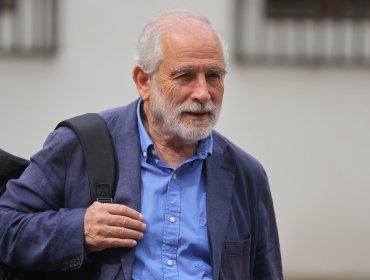 Alistan acusación constitucional contra exministro Montes por irregularidades en gestión del Plan de Emergencia Habitacional en la era Boric