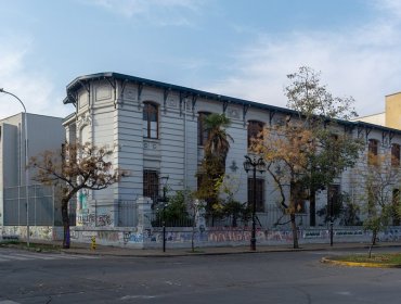 Cinco estudiantes mantienen tomado el Liceo de Aplicación en Santiago tras aprobación de proyecto "Escuelas Protegidas"