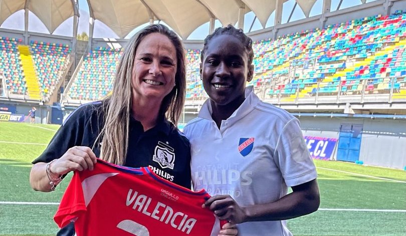 Entrenadora de Colo-Colo repudió insultos racistas contra Mary Valencia: "Duele ver que aún existan actos como este"