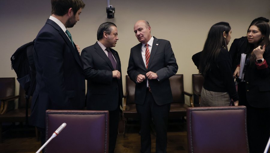 Hacienda llega a la "comisión madre" para defender histórica rebaja de impuestos y plan de reconstrucción