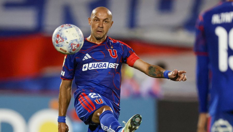 Marcelo Díaz valoró la gestión de Michael Clark en la U: "El club está muy sólido económica y deportivamente"