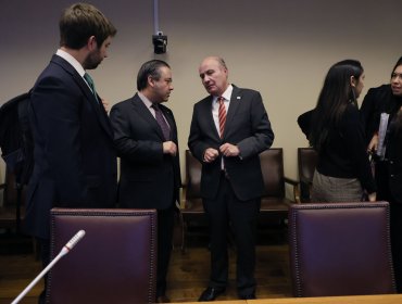 Hacienda llega a la "comisión madre" para defender histórica rebaja de impuestos y plan de reconstrucción