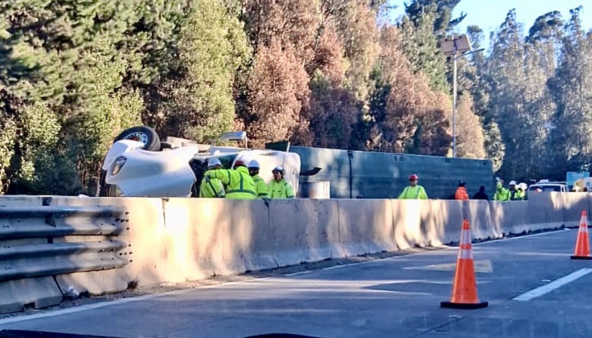 Camión vuelca en el camino La Pólvora y genera alta congestión en ...