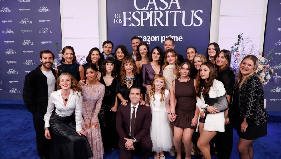 Serie de La Casa de los Espíritus tuvo su premier mundial en el Teatro Municipal de Santiago