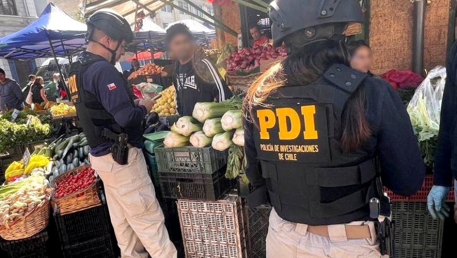 Controles a ciudadanos extranjeros en Valparaíso permite detectar y denunciar a 10 personas por situación migratoria irregular