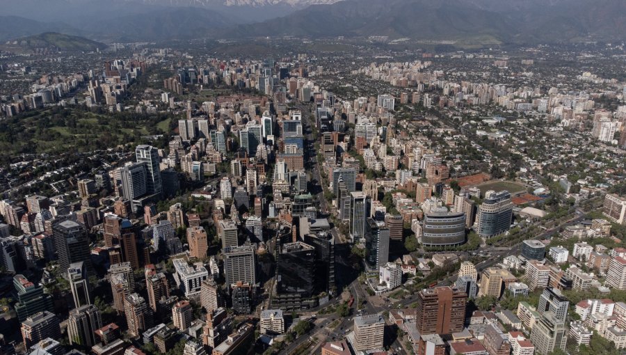 Vitacura y Las Condes lideran ranking de comunas con gastos comunes más elevados de la región Metropolitana