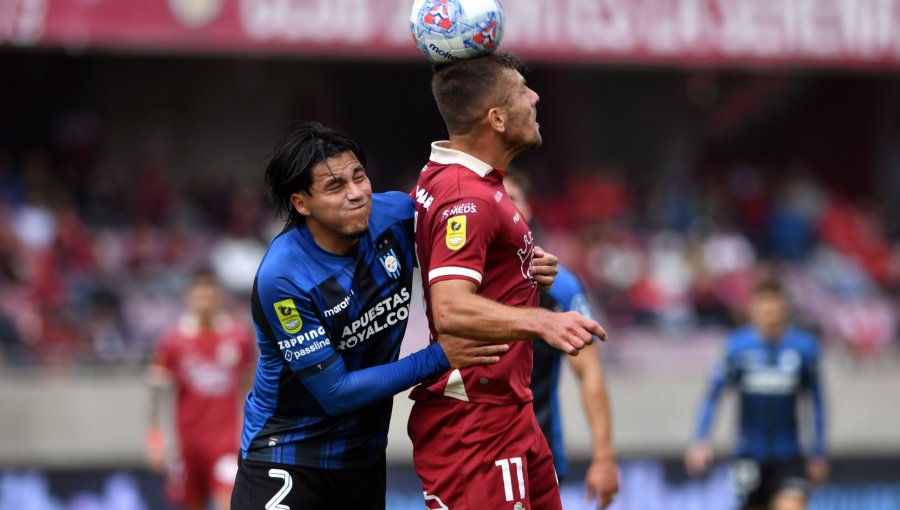 La Serena aguantó con diez hombres y obtuvo un sufrido empate ante Huachipato