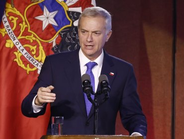 Encuesta Cadem: Kast retrocede en respaldo ciudadano y aumenta desaprobación en abril