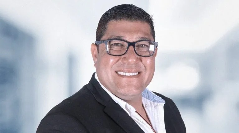 Escándalo en Quintero: concejal González denuncia "extorsión política" tras filtración de video en el que estaría consumiendo drogas