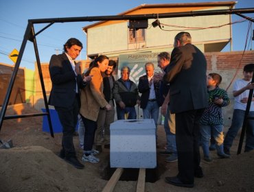 Tras más de 20 años de gestión, vecinos del cerro Los Placeres de Valparaíso celebran inicio de obras de plaza María Eilers
