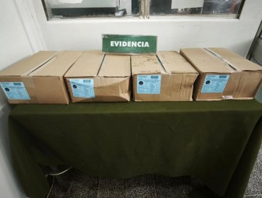 Detienen a sujeto con cuatro órdenes vigentes tras ser sorprendido robando mercadería desde un camión en Valparaíso