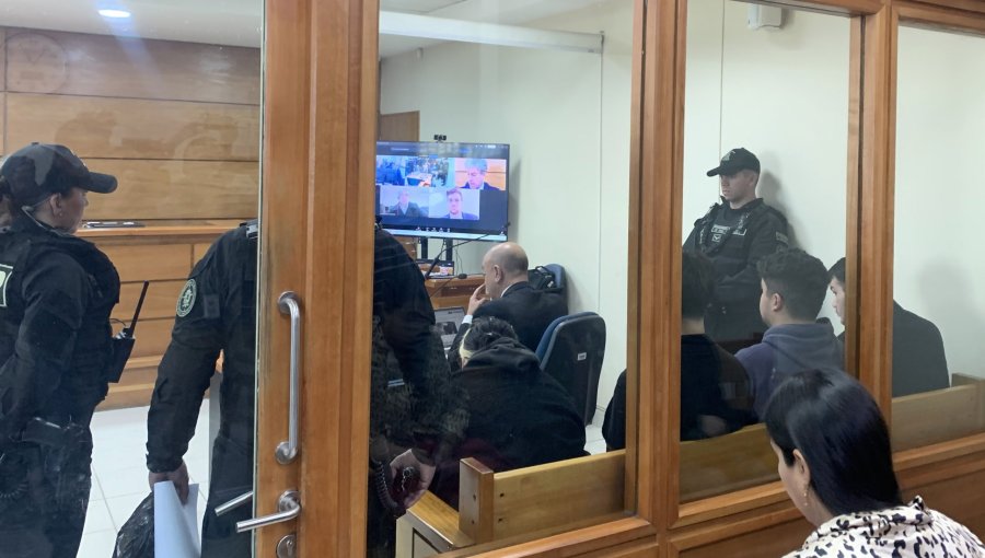 Corte rechaza apelación del Gobierno y estudiantes formalizados por ataque a ministra Lincolao seguirán en libertad