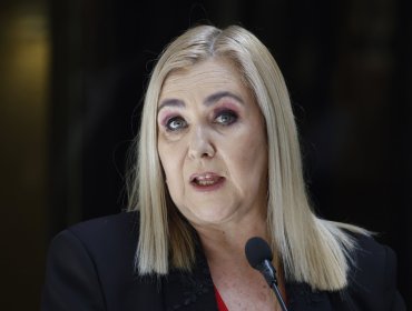 Diputada Jiles afirma que la ministra Sedini "no da pie con bola" y "se ha vuelto un problema para el Gobierno"