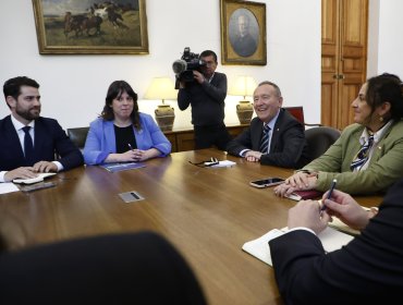 Frente Amplio advierte rechazo a idea de legislar el plan de Reconstrucción si el proyecto no se separa