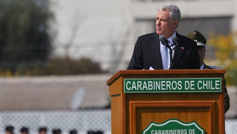 Presidente Kast anuncia paquete de medidas de apoyo a Carabineros en acto que contó con la presencia de Boric y Frei