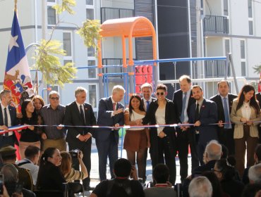 Presidente Kast en la entrega de 120 casas en Rancagua llama a "volver a la tradición de que uno puede alcanzar la vivienda propia"