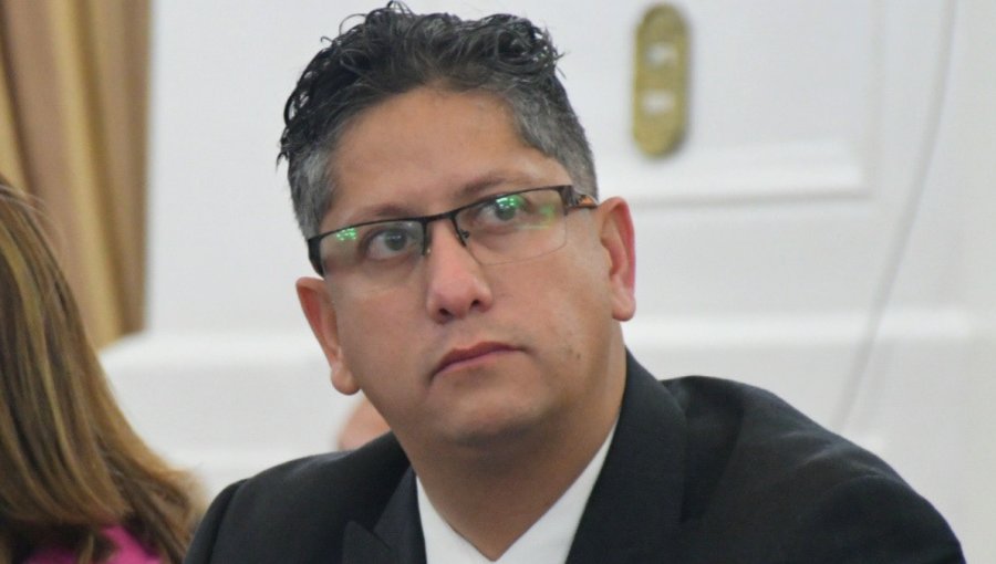 Partido Republicano exige la expulsión de exconsejero Sebastián Parraguez tras condena por abuso sexual