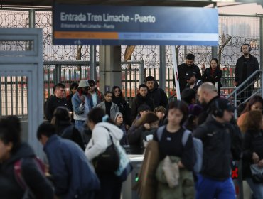 Delegado Millones destaca acuerdo que puso fin al paro de micros en Quilpué y Villa Alemana y subraya compromiso de pagar deuda