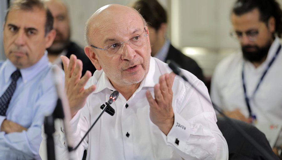 Senador Castro acusa a Hacienda de utilizar una estrategia de "globos sonda" preparando el terreno para "malas noticias"