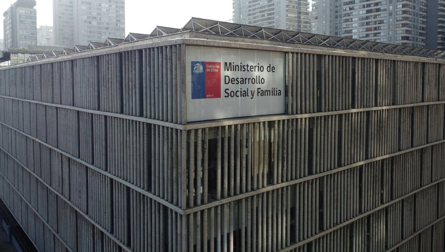 Desarrollo Social anuncia recorte presupuestario de 2,24% y afirma que "no considera reducciones en beneficios ni coberturas"