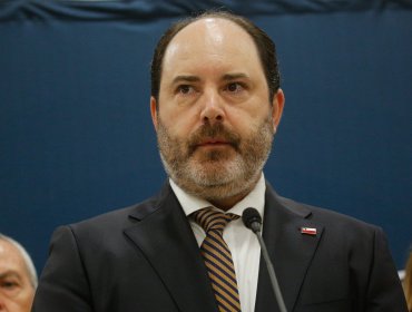 Rau defiende propuesta del Gobierno por reajuste del salario mínimo tras desacuerdo con la CUT y pide debatir con "dosis de realidad"