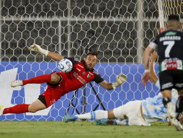 Sebastián Pérez atajó tres penales seguidos en el empate de Palestino contra Gremio por Copa Sudamericana