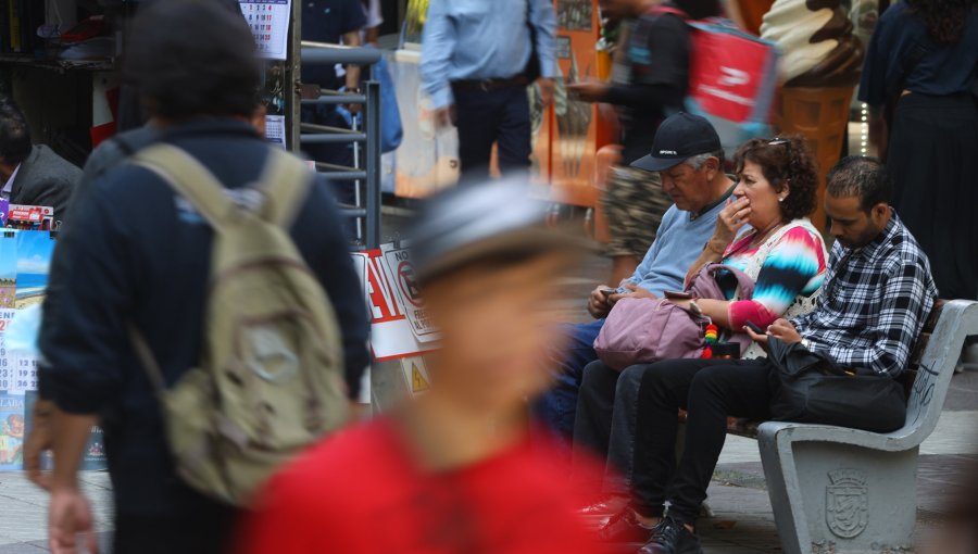 Editorial: Alta cesantía en la región nos pone en alerta del cambio en la demanda y en la oferta laboral