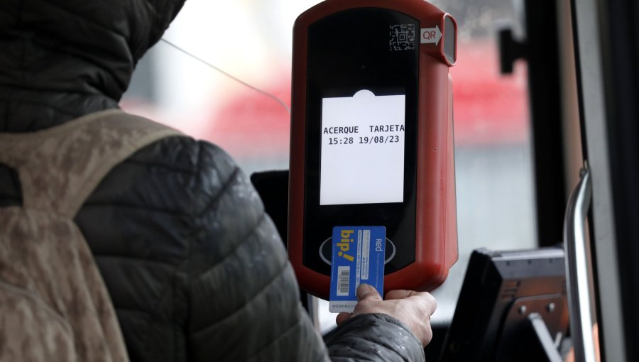 Pago electrónico en micros del Gran Valparaíso comenzaría a operar en "marcha blanca" durante el primer semestre de 2027