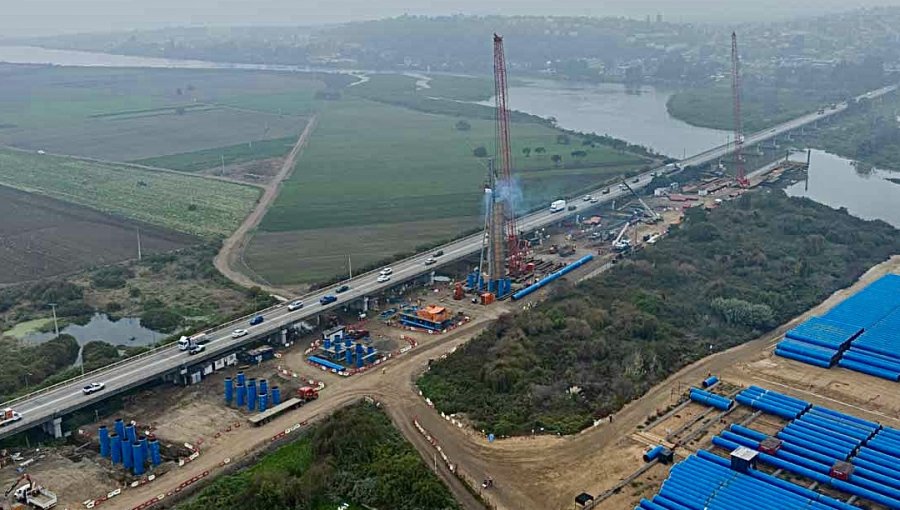 Seremi de Obras Públicas fija prioridades en la Quinta Región: crisis hídrica y conectividad