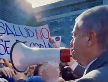 "Una minoría no puede impedir el diálogo": Presidente Kast relata diálogo con megáfono durante protesta de salud en Temuco