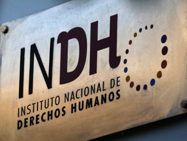 Consejera del INDH defiende la Ley Naín-Retamal tras críticas de Ljubetic: "Tenemos que garantizar que el Estado pueda utilizar la fuerza"
