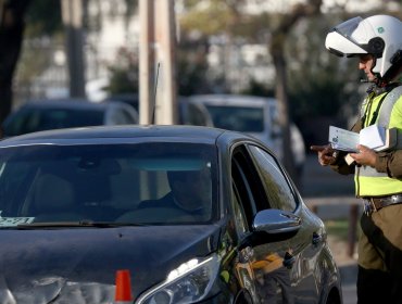 Restricción vehicular en la región Metropolitana inicia el lunes 4 de mayo: revisa los dígitos y qué vehículos deben cumplir con la norma