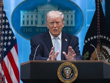 Trump da por terminada guerra con Irán tras tregua y desafía ley del Congreso