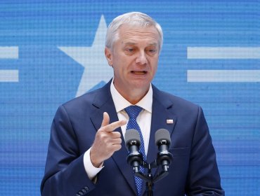 Presidente Kast designa a nuevos embajadores en seis países: nombramientos contemplan a diplomáticos de carrera y exparlamentarios