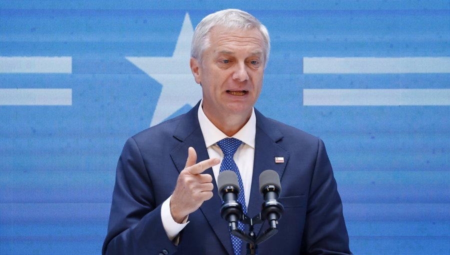 Presidente Kast designa a nuevos embajadores en seis países: nombramientos contemplan a diplomáticos de carrera y exparlamentarios