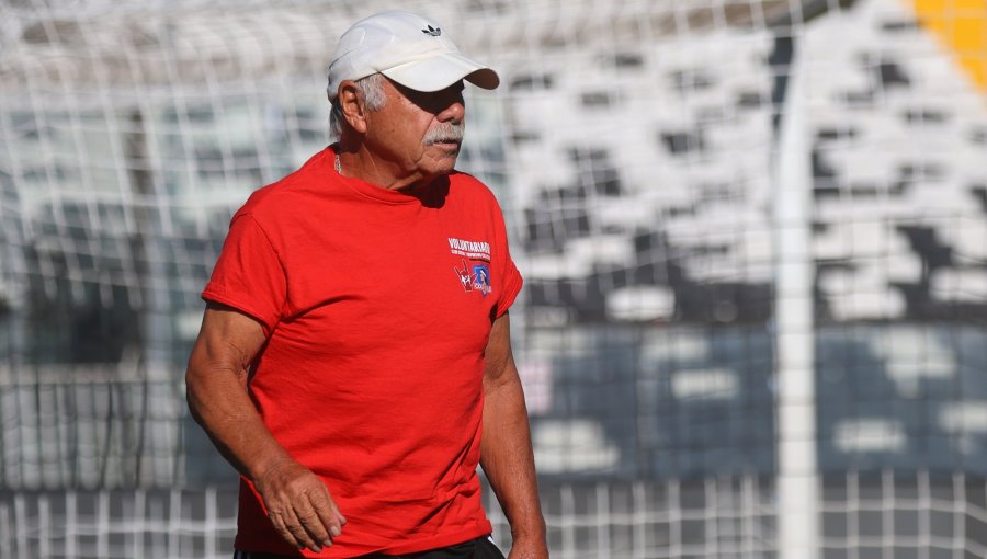 Carlos Caszely y su tajante razón para no integrar la directiva de Blanco y Negro: "No soy perrito de auto"
