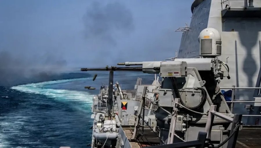 Estados Unidos "derribó" siete lanchas rápidas de Irán en el estrecho de Ormuz