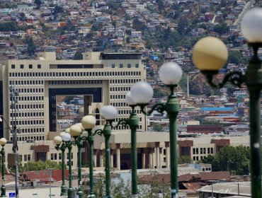 ¿Congreso al margen de la ley? Trabajadora embarazada fue despedida, pero tribunal de Valparaíso ordenó su reincorporación