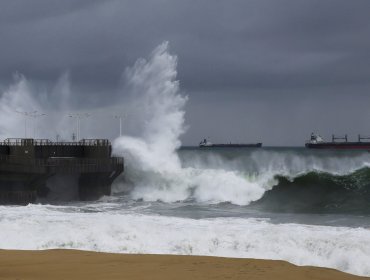 Alertan por marejadas en la región de Valparaíso: evento se extenderá por varios días