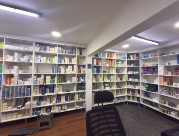 Botica Municipal de Villa Alemana reabre y se gestiona adelanto de medicamentos con Cenabast