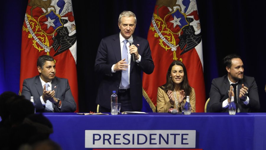Presidente Kast asegura que Hacienda responderá a cuestionamientos del CFA sobre el plan de Reconstrucción